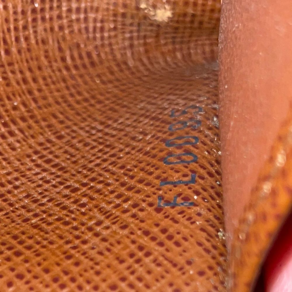 Authentic Louis Vuitton 4 Key Wallet - Picture 10 of 13